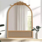 Specchio da parete ad arco intagliato in rattan intrecciato con base in legno naturale, 91x61 cm, vetro temperato